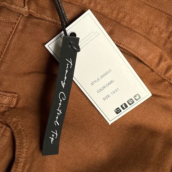 Judy Blue Jeans Women 13/31 Wide Leg Crop Garment Dyed Brown Denim High Rise NWT - Picture 10 of 11